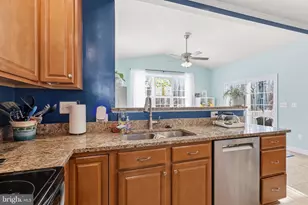 325 Phillips St, Fredericksburg, VA 22405 - Photo 10