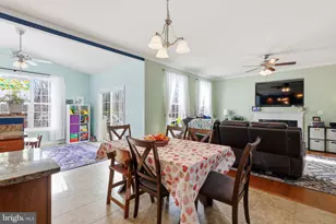 325 Phillips St, Fredericksburg, VA 22405 - Photo 6