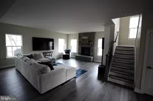 302 Pima Ct, Stafford, VA 22554 - Photo 4