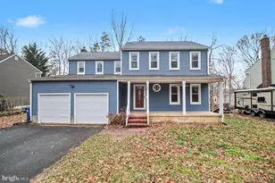 128 Oakwood Dr, Stafford, VA 22554 - Photo 2