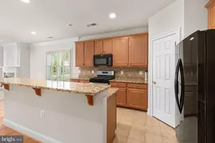 195 Castle Hill Dr, Fredericksburg, VA 22406 - Photo 4