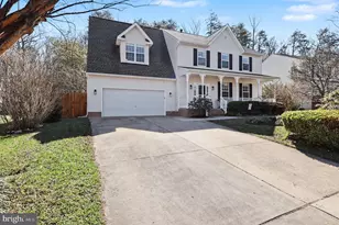 9 Burningbush Ct, Stafford, VA 22554 - Photo 2