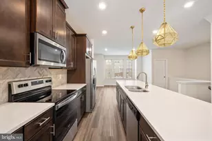 1229 Creek Bank Dr, Stafford, VA 22554 - Photo 8