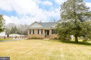 207 Old Landing Ct, Fredericksburg, VA 22405 - Photo 48