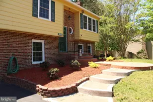 310 Huckstep Ave, Stafford, VA 22556 - Photo 2