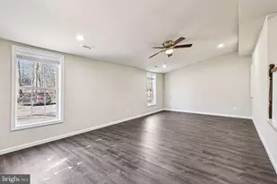 72 Hillcrest Dr, Stafford, VA 22556 - Photo 8