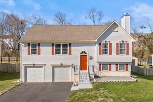 49 Little Oak Rd, Fredericksburg, VA 22405 - Photo 1