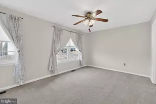 100 Heritage Commons Dr, Fredericksburg, VA 22405 - Photo 10