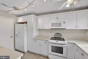 100 Heritage Commons Dr, Fredericksburg, VA 22405 - Photo 6