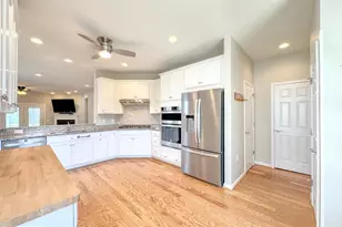 14 Pensacola St, Fredericksburg, VA 22406 - Photo 4
