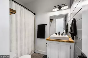 17 Old Banks Dr, Fredericksburg, VA 22406 - Photo 28