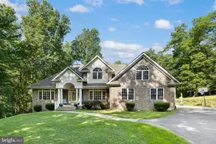 17 Old Banks Dr, Fredericksburg, VA 22406 - Photo 1