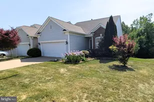 27 Hanover Ct, Fredericksburg, VA 22406 - Photo 1