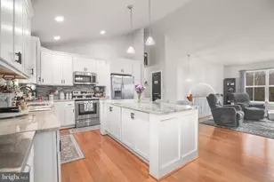 189 Ruby Glen Ln, Fredericksburg, VA 22405 - Photo 4