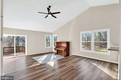 8 Ridgeview Circle, Fredericksburg, VA 22406 - Photo 8