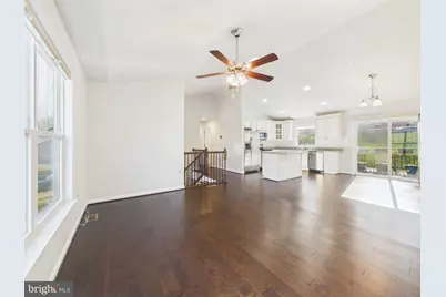 8 Howard Circle, Fredericksburg, VA 22405 - Photo 10