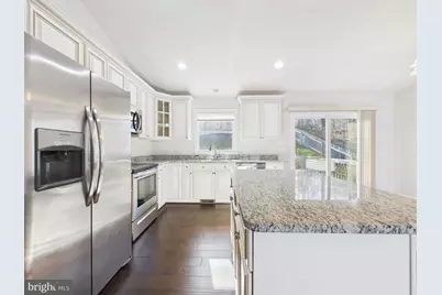 8 Howard Circle, Fredericksburg, VA 22405 - Photo 6