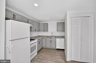 28 Basalt Dr, Fredericksburg, VA 22406 - Photo 2