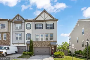 7 Coulter Ln, Stafford, VA 22554 - Photo 2