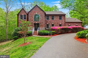 98 Wateredge Ln, Fredericksburg, VA 22406 - Photo 2