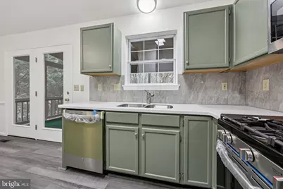 13 Howard Circle, Fredericksburg, VA 22405 - Photo 12