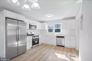 33 Blair Rd, Fredericksburg, VA 22405 - Photo 14