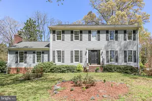 410 Collingwood Dr, Fredericksburg, VA 22405 - Photo 2