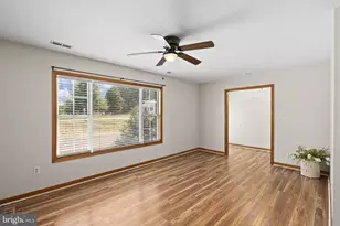 4 Swan Dr, Fredericksburg, VA 22405 - Photo 20