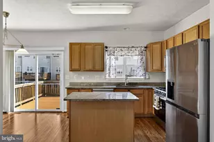 102 Clearwater Ct, Stafford, VA 22554 - Photo 10