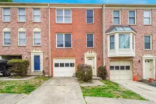 208 Rolling Hill Ct, Stafford, VA 22554 - Photo 2