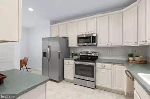 204 Bridgewater Cir, Fredericksburg, VA 22406 - Photo 12