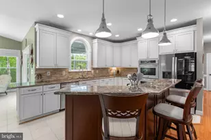 400 Gentle Breeze Cir, Fredericksburg, VA 22406 - Photo 12