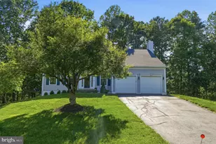 34 Westhampton Ct, Stafford, VA 22554 - Photo 2