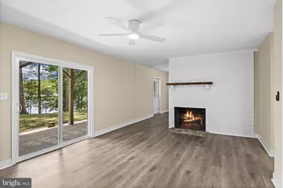 1070 Lakeview Dr, Stafford, VA 22556 - Photo 14