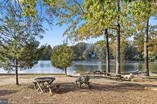 1070 Lakeview Dr, Stafford, VA 22556 - Photo 22