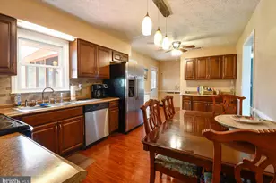 716 Edwards Dr, Fredericksburg, VA 22405 - Photo 18