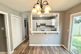 814 Sledgehammer Dr, Fredericksburg, VA 22405 - Photo 2