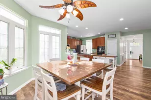 37 Manorwood Dr, Fredericksburg, VA 22406 - Photo 22