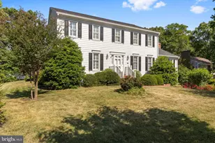 212 Camden Dr, Fredericksburg, VA 22405 - Photo 2