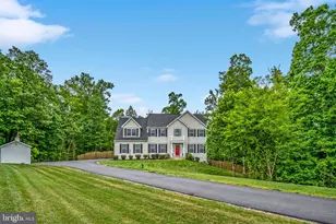 15 Blossom Tree Ct, Stafford, VA 22554 - Photo 2