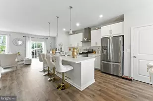 406 Honeyberry Ln, Fredericksburg, VA 22405 - Photo 6