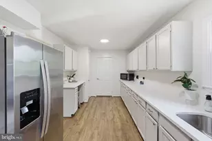 860 Hartwood Rd, Fredericksburg, VA 22406 - Photo 8