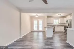 1013 Eastern View Dr, Fredericksburg, VA 22405 - Photo 4