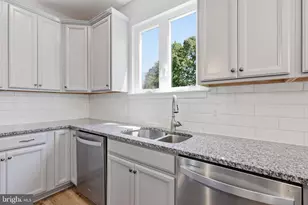 60 Legacy Ln, Fredericksburg, VA 22406 - Photo 16