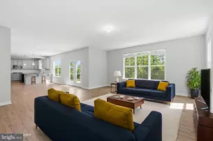 60 Legacy Ln, Fredericksburg, VA 22406 - Photo 2