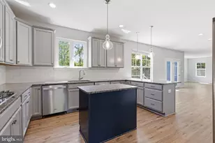 60 Legacy Ln, Fredericksburg, VA 22406 - Photo 4