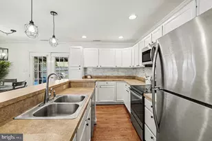 1717 Meadow Dr, Fredericksburg, VA 22405 - Photo 10