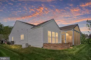 53 Battery Point Dr, Fredericksburg, VA 22406 - Photo 2