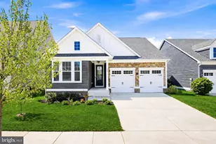 208 Coneflower Ln, Stafford, VA 22554 - Photo 2