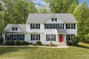 201 Gentle Breeze Cir, Fredericksburg, VA 22406 - Photo 2
